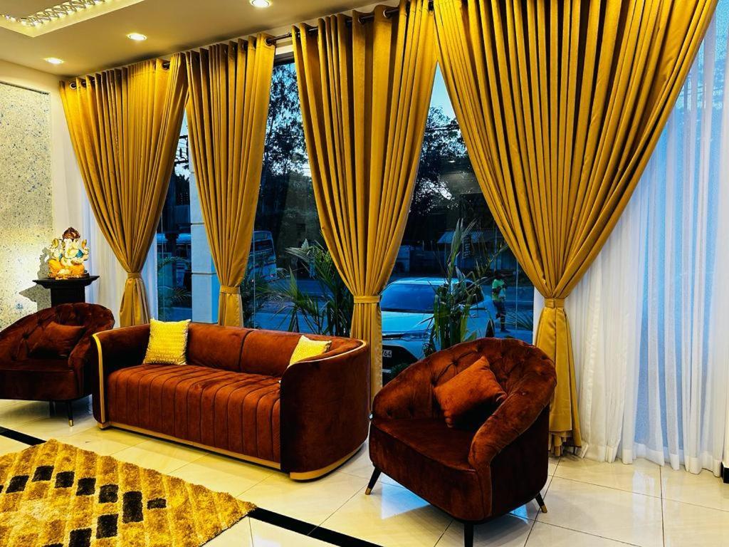 Hotel Northway Vavuniya Экстерьер фото